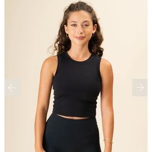 Paragon Columbia crop top